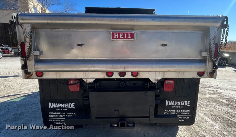 image for item DR7455 2005 Chevrolet C5500  dump truck