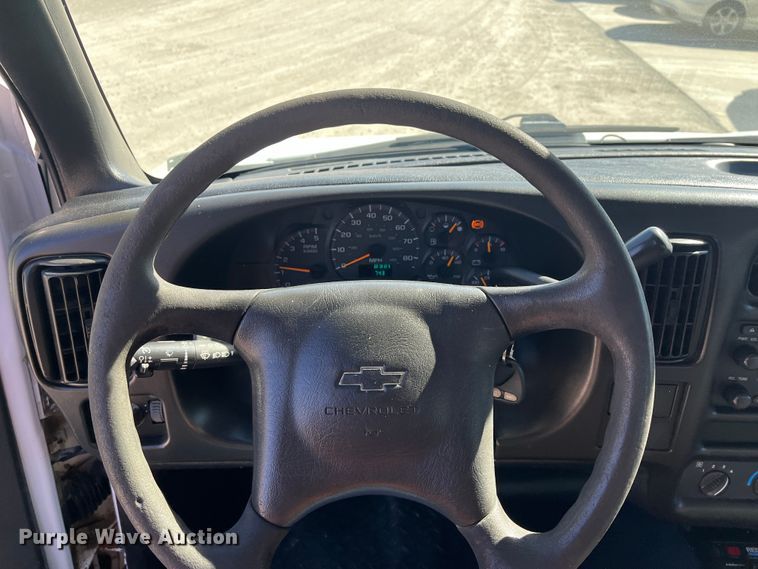 image for item DR7455 2005 Chevrolet C5500  dump truck