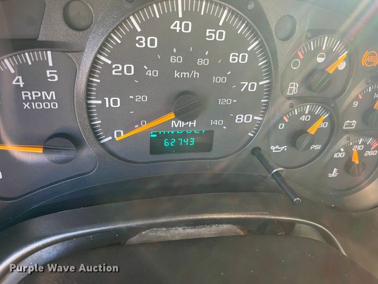 image for item DR7455 2005 Chevrolet C5500  dump truck