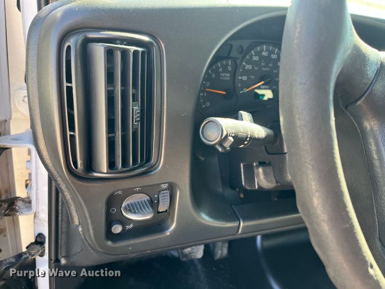 image for item DR7455 2005 Chevrolet C5500  dump truck