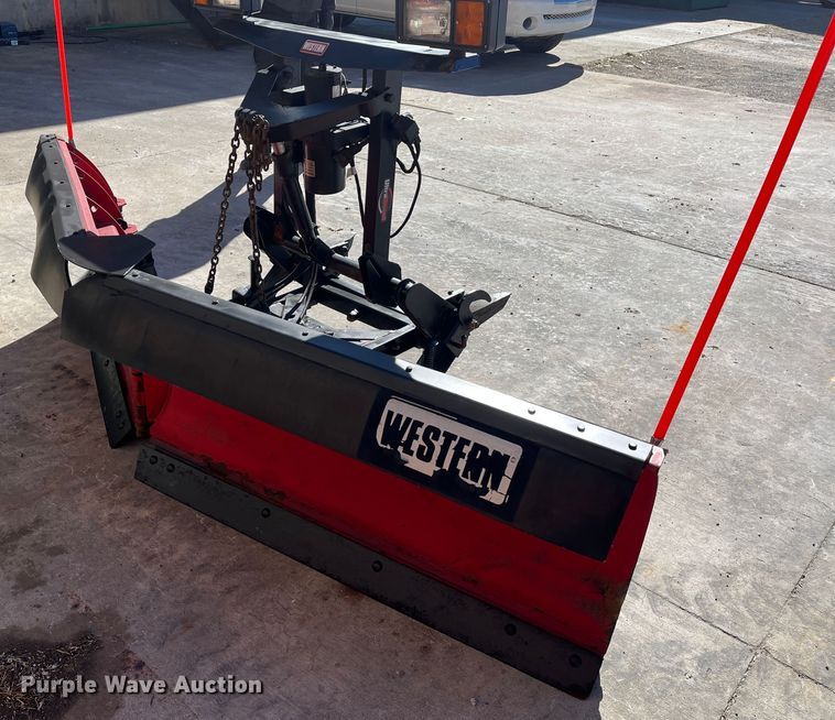 image for item DR7455 2005 Chevrolet C5500  dump truck