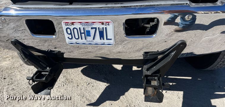 image for item DR7455 2005 Chevrolet C5500  dump truck