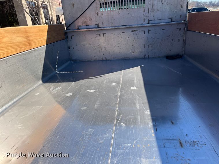 image for item DR7455 2005 Chevrolet C5500  dump truck