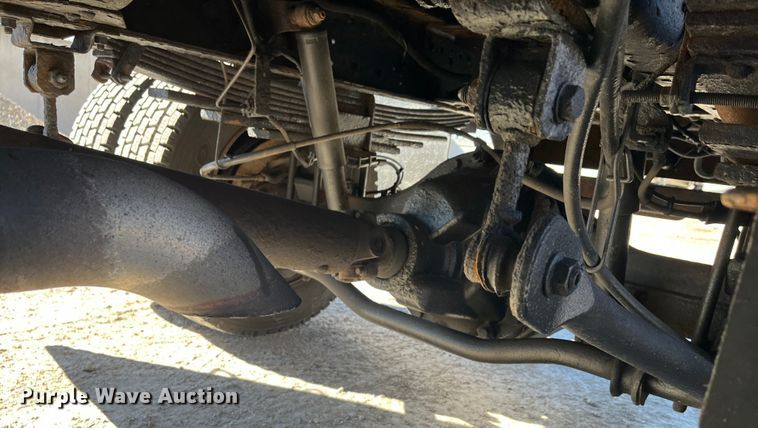 image for item DR7455 2005 Chevrolet C5500  dump truck