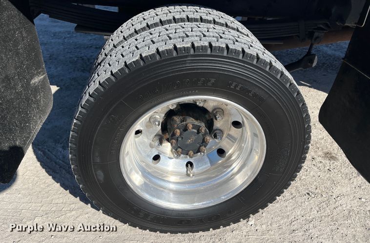 image for item DR7455 2005 Chevrolet C5500  dump truck