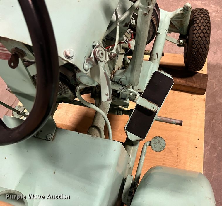 image for item DR7457 Panzer T707ES  lawn mower