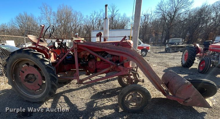 image for item DR7459 1948 IH Farmall C  tractor