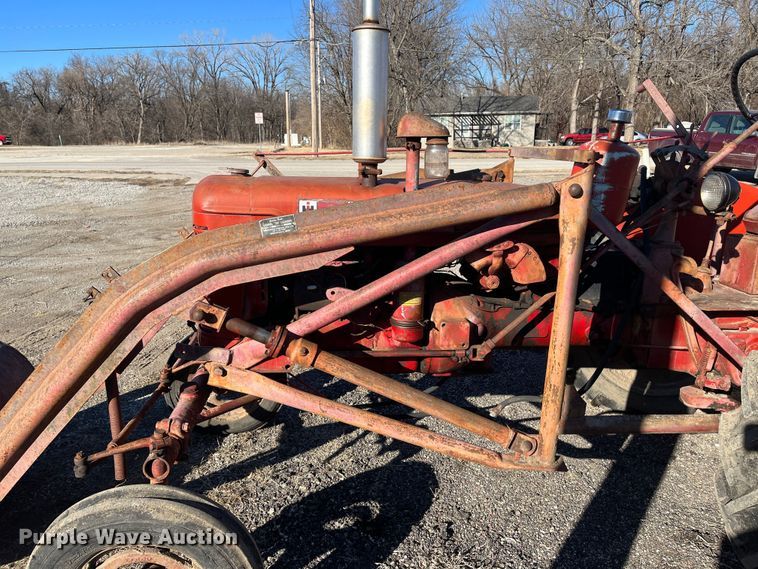 image for item DR7459 1948 IH Farmall C  tractor