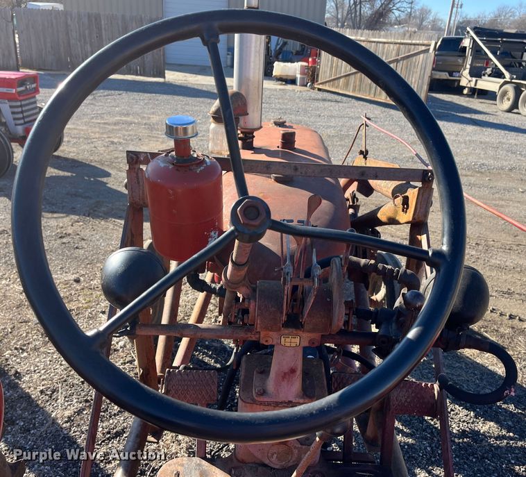 image for item DR7459 1948 IH Farmall C  tractor