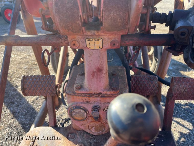 image for item DR7459 1948 IH Farmall C  tractor