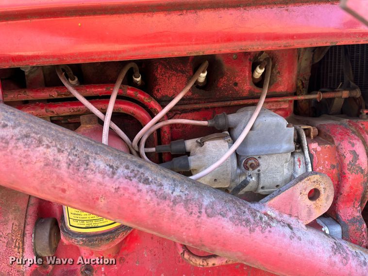 image for item DR7459 1948 IH Farmall C  tractor