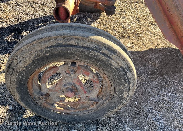 image for item DR7459 1948 IH Farmall C  tractor