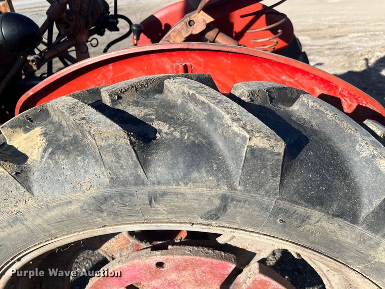 image for item DR7459 1948 IH Farmall C  tractor