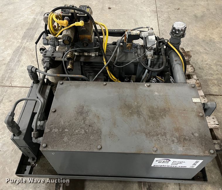 image for item DR7461 2004 Fluid Systems  hydraulic power unit