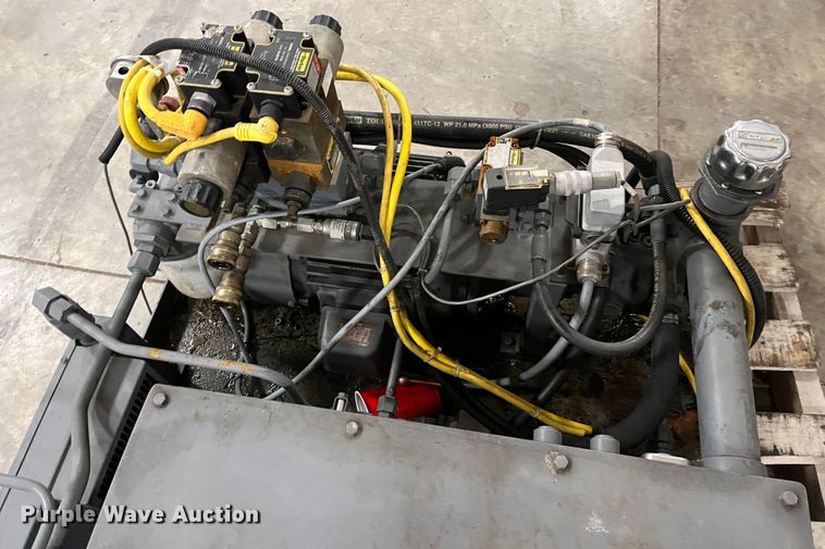 image for item DR7461 2004 Fluid Systems  hydraulic power unit