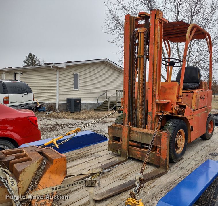 image for item DR8139 Yale G83P-050-SWS-086  forklift