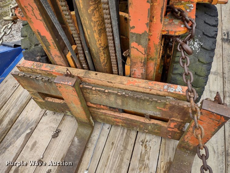 image for item DR8139 Yale G83P-050-SWS-086  forklift