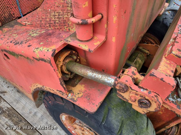 image for item DR8139 Yale G83P-050-SWS-086  forklift