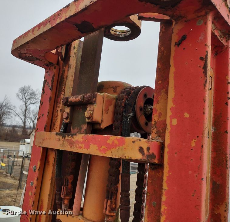 image for item DR8139 Yale G83P-050-SWS-086  forklift