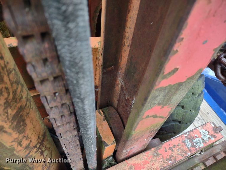 image for item DR8139 Yale G83P-050-SWS-086  forklift