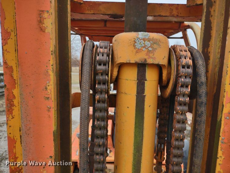 image for item DR8139 Yale G83P-050-SWS-086  forklift