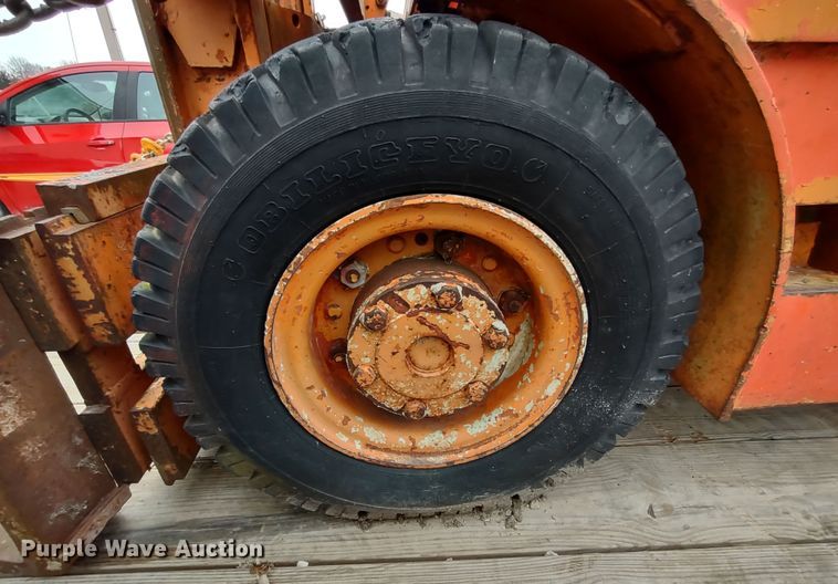 image for item DR8139 Yale G83P-050-SWS-086  forklift