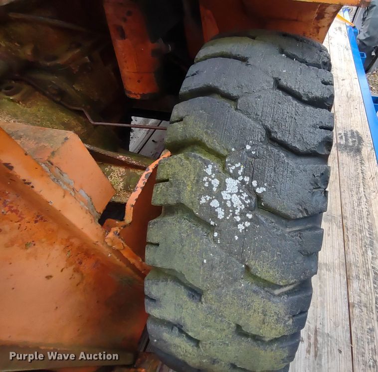 image for item DR8139 Yale G83P-050-SWS-086  forklift