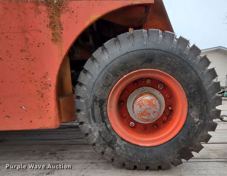 image for item DR8139 Yale G83P-050-SWS-086  forklift