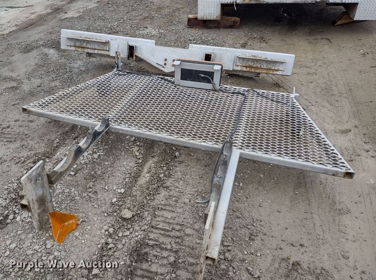 image for item DR8140 Aluminum utility bed