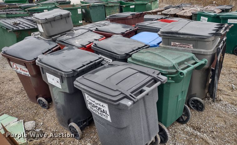 image for item DR8141 (25) Cascade Cart Solutions trash cans