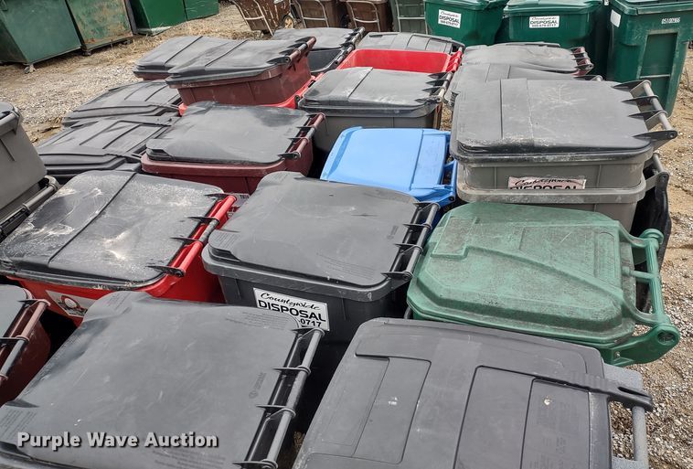 image for item DR8141 (25) Cascade Cart Solutions trash cans