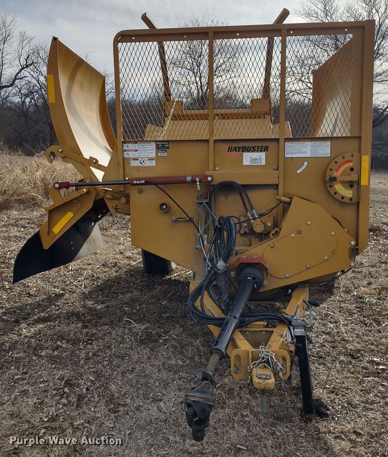 image for item DR8156 HayBuster 2660  bale processor