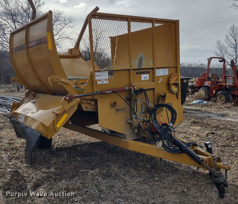 image for item DR8156 HayBuster 2660  bale processor