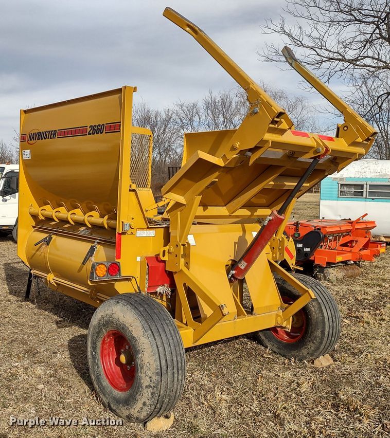 image for item DR8156 HayBuster 2660  bale processor