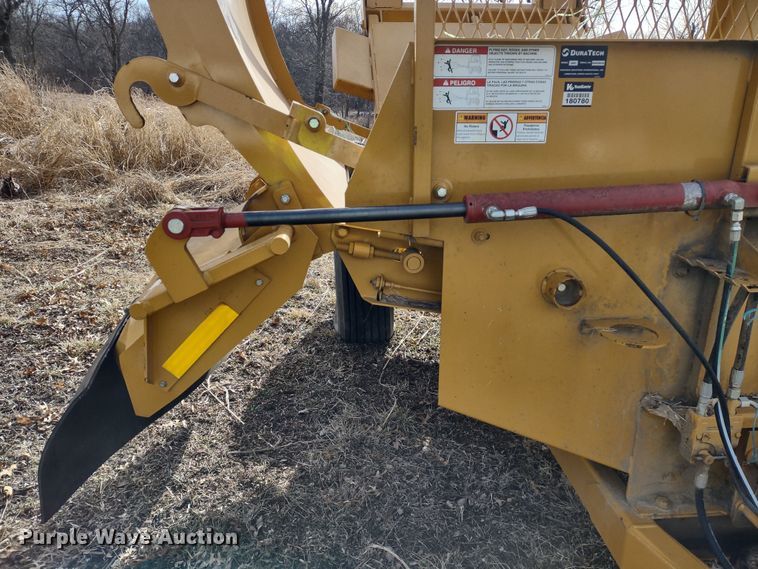 image for item DR8156 HayBuster 2660  bale processor