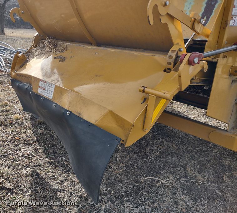 image for item DR8156 HayBuster 2660  bale processor