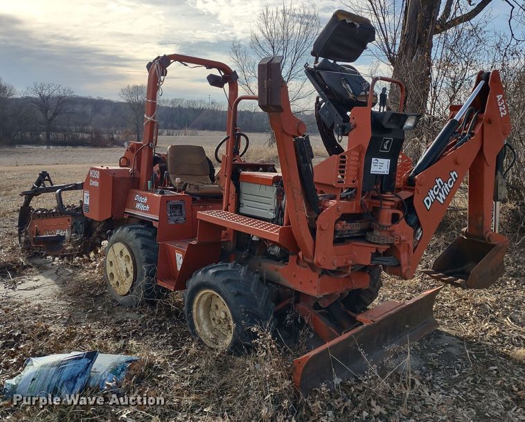 image for item DR8157 2001 Ditch Witch 3700  trencher
