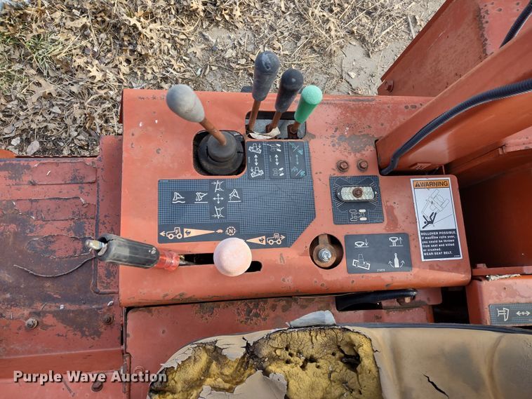 image for item DR8157 2001 Ditch Witch 3700  trencher