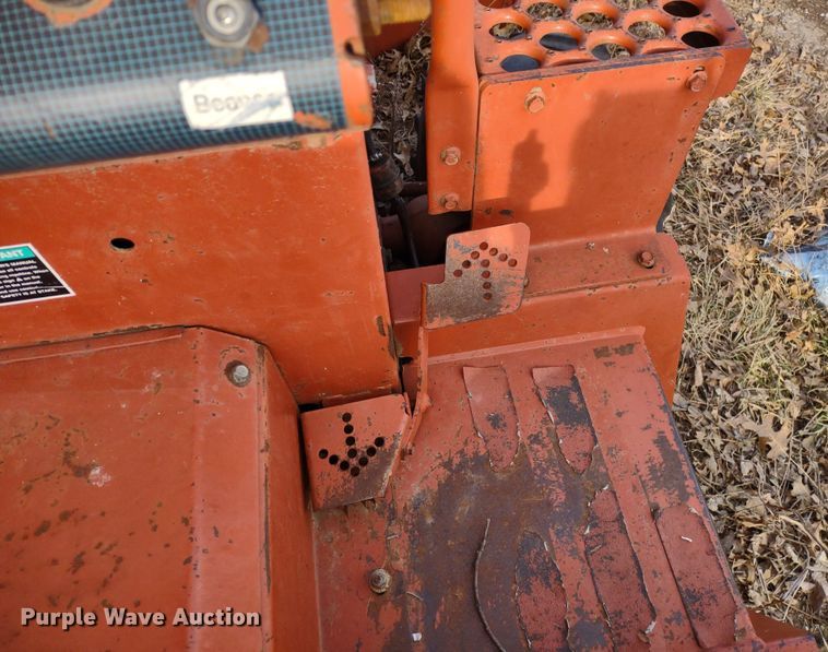 image for item DR8157 2001 Ditch Witch 3700  trencher