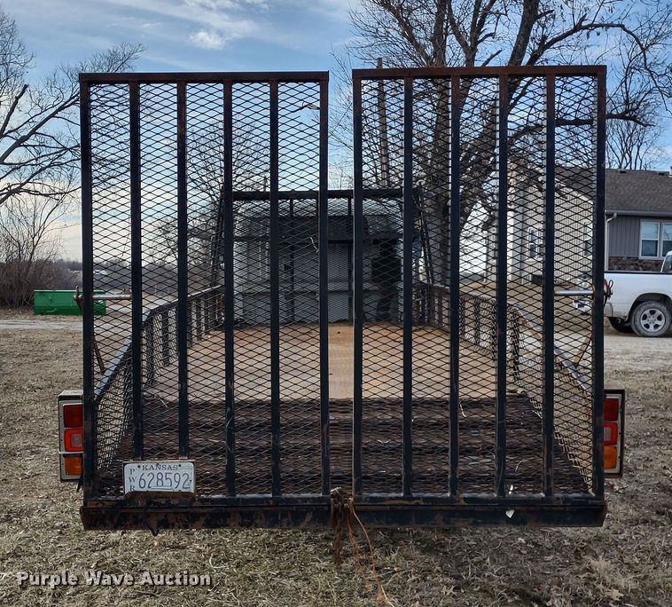 image for item DR8158 2014 Mitsubishi Fuso FE160  Crew Cab flatbed truck