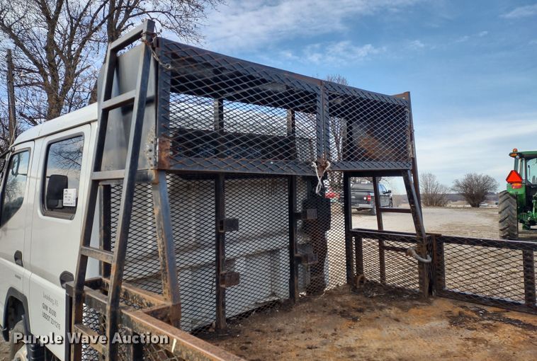 image for item DR8158 2014 Mitsubishi Fuso FE160  Crew Cab flatbed truck