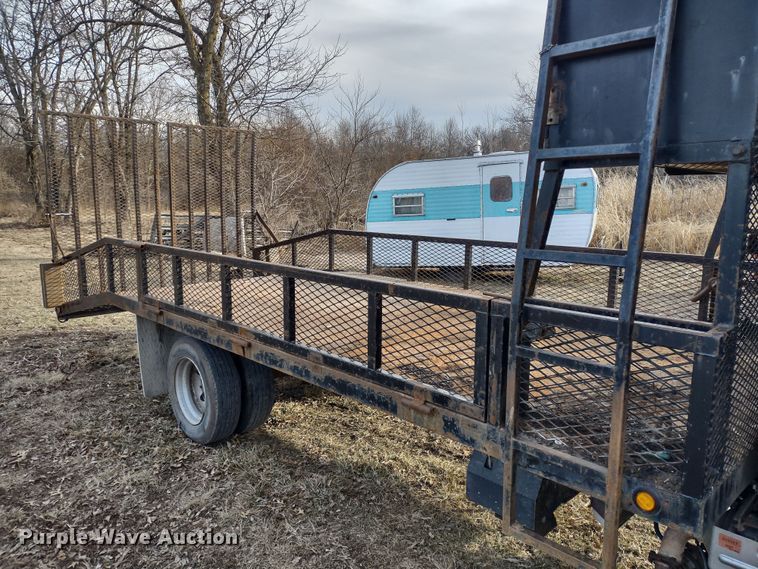 image for item DR8158 2014 Mitsubishi Fuso FE160  Crew Cab flatbed truck