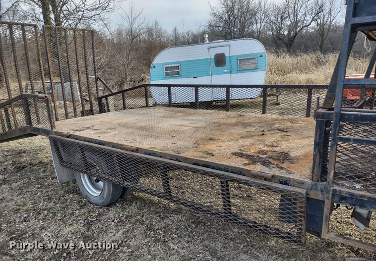 image for item DR8158 2014 Mitsubishi Fuso FE160  Crew Cab flatbed truck