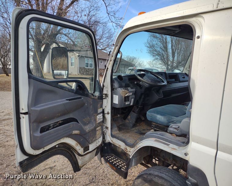 image for item DR8158 2014 Mitsubishi Fuso FE160  Crew Cab flatbed truck