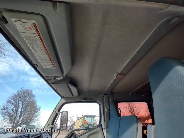 image for item DR8158 2014 Mitsubishi Fuso FE160  Crew Cab flatbed truck