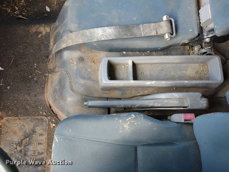 image for item DR8158 2014 Mitsubishi Fuso FE160  Crew Cab flatbed truck