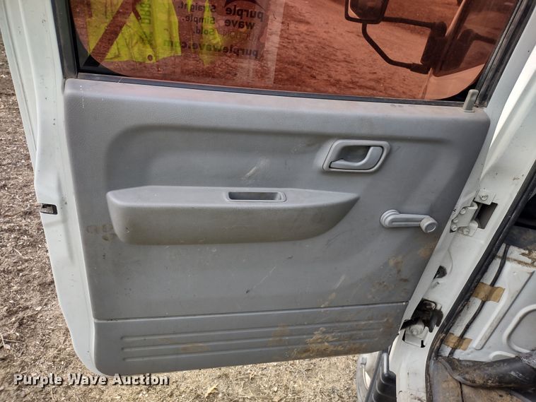 image for item DR8158 2014 Mitsubishi Fuso FE160  Crew Cab flatbed truck