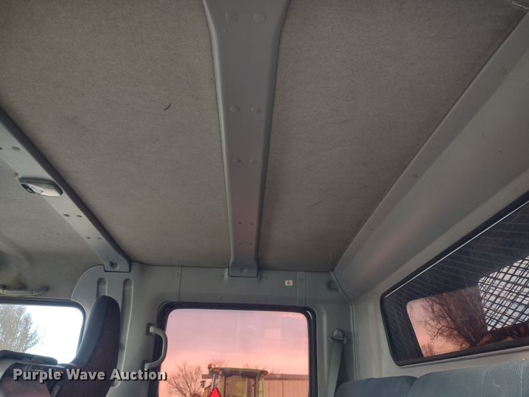 image for item DR8158 2014 Mitsubishi Fuso FE160  Crew Cab flatbed truck