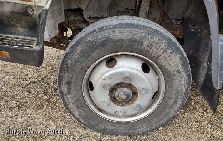 image for item DR8158 2014 Mitsubishi Fuso FE160  Crew Cab flatbed truck