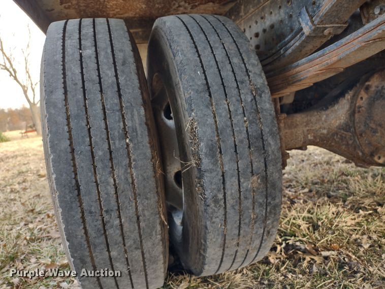 image for item DR8158 2014 Mitsubishi Fuso FE160  Crew Cab flatbed truck